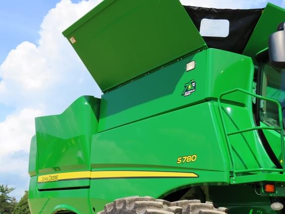 Image of John Deere S780 equipment image 4