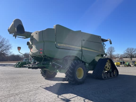 Image of John Deere S780 equipment image 3