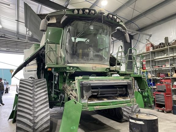 2022 John Deere S780 Equipment Image0