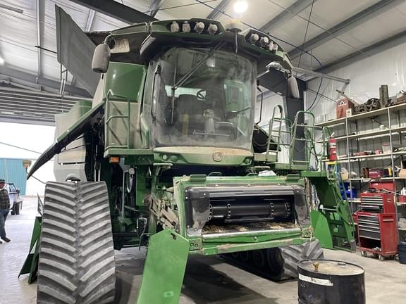 Image of John Deere S780 Primary image