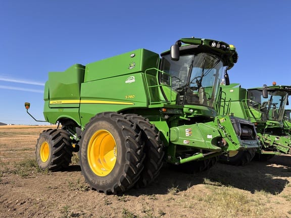 2022 John Deere S780 Equipment Image0