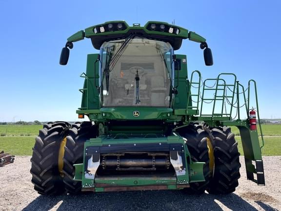Image of John Deere S780 equipment image 1