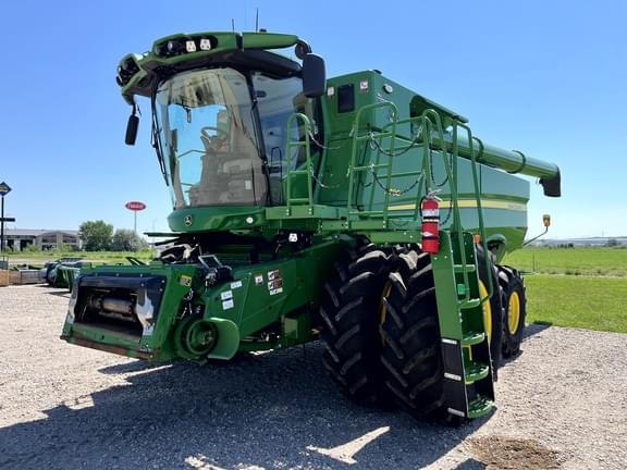 Image of John Deere S780 Primary image