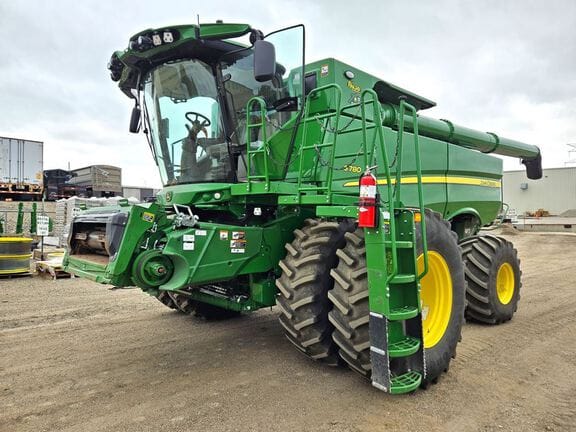 Main image John Deere S780