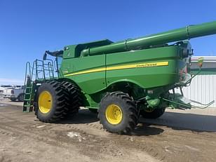 Main image John Deere S780 10