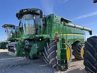 2022 John Deere S780 Equipment Image0