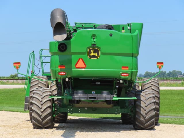Image of John Deere S780 equipment image 3