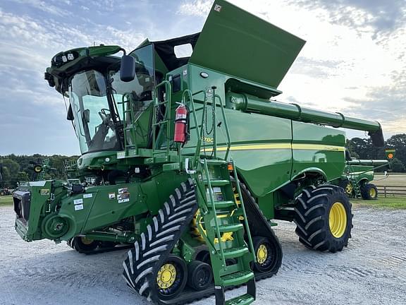 Image of John Deere S780 Primary image