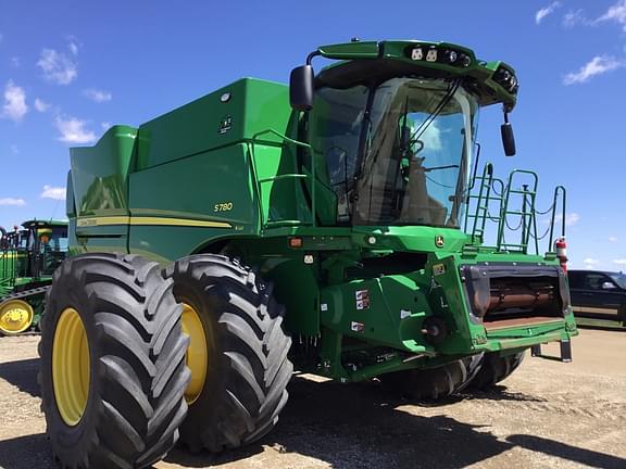 Image of John Deere S780 equipment image 1