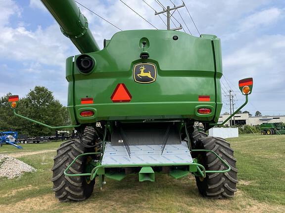 Image of John Deere S780 equipment image 2