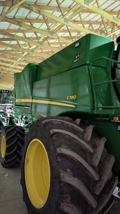 Image of John Deere S780 equipment image 3