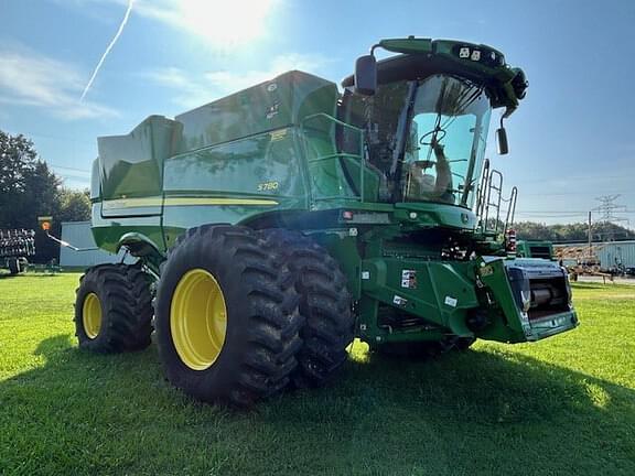 Image of John Deere S780 equipment image 2
