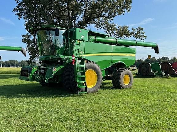 Image of John Deere S780 Primary image