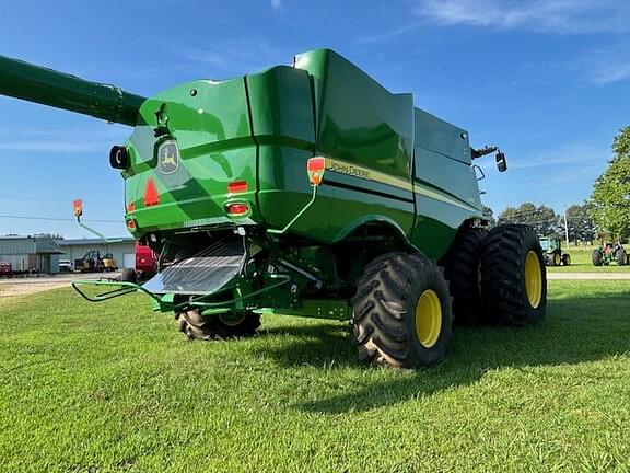 Image of John Deere S780 equipment image 4