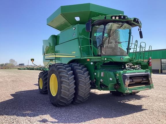 Image of John Deere S780 equipment image 2