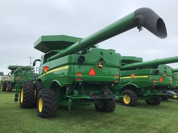 Image of John Deere S780 equipment image 4