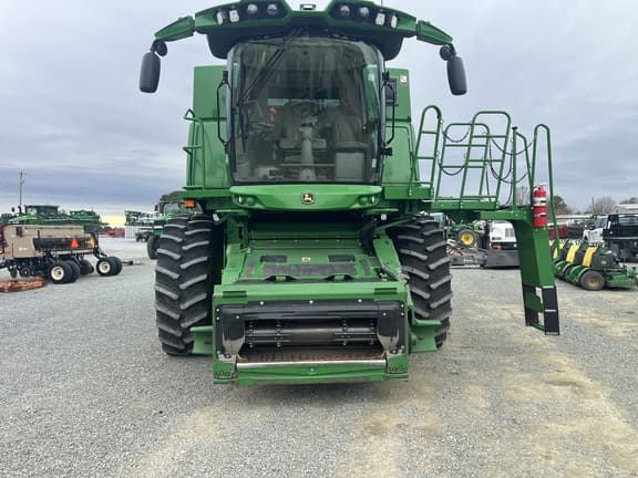 Image of John Deere S780 equipment image 3