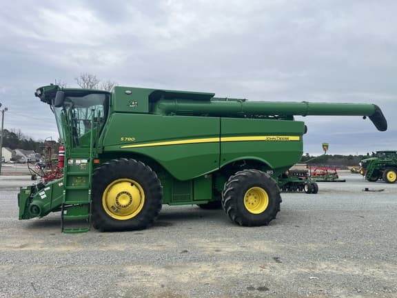 Image of John Deere S780 equipment image 3