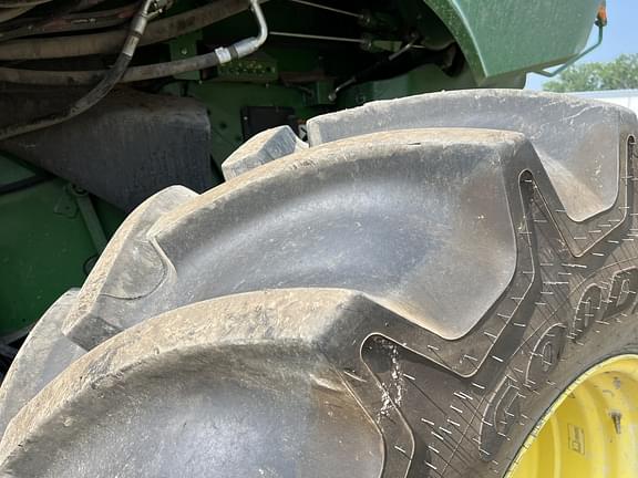 Image of John Deere S780 equipment image 4