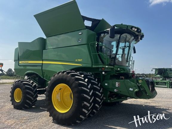 2022 John Deere S780 Equipment Image0