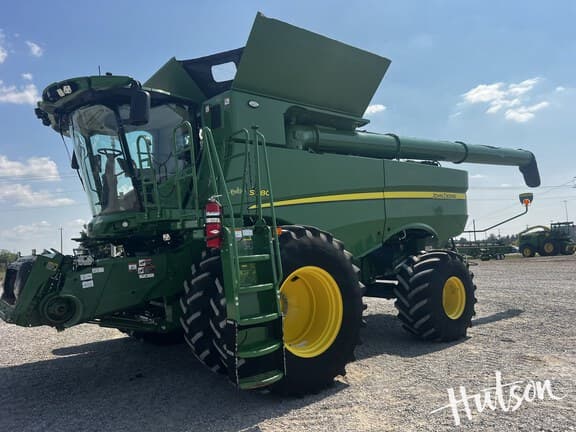 Image of John Deere S780 equipment image 2