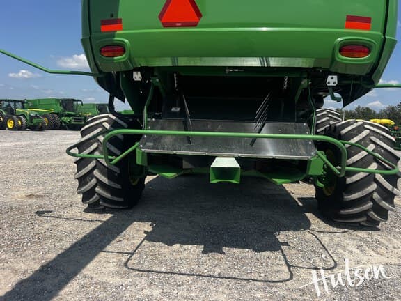 Image of John Deere S780 equipment image 4