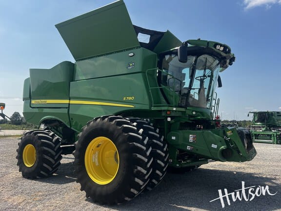 2022 John Deere S780 Equipment Image0