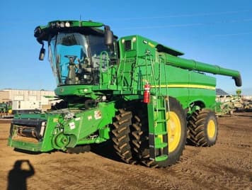 Main image John Deere S780