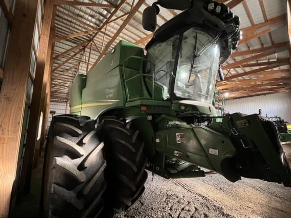 Image of John Deere S780 equipment image 1