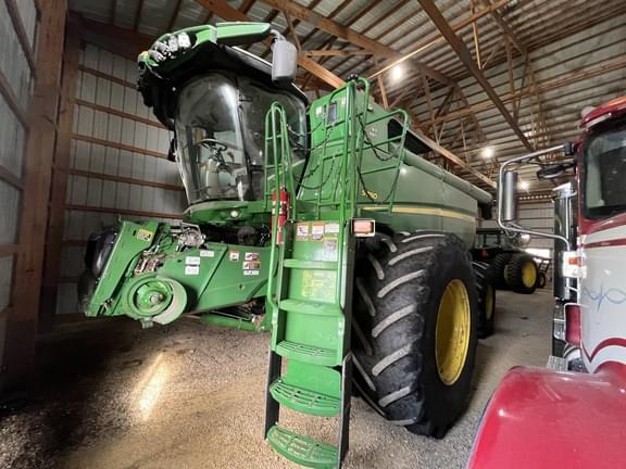 Image of John Deere S780 Primary image