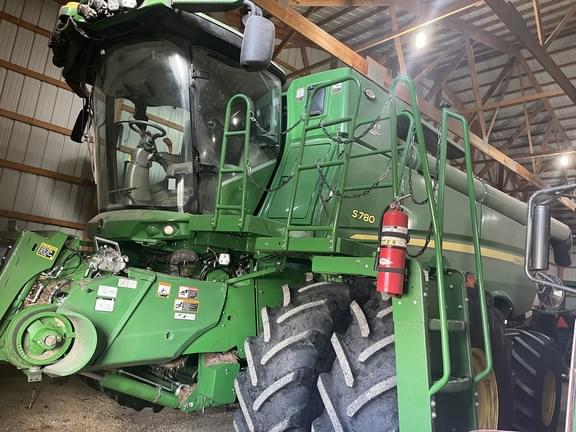 Image of John Deere S780 equipment image 2