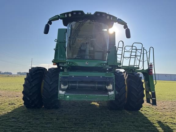 Image of John Deere S780 equipment image 3