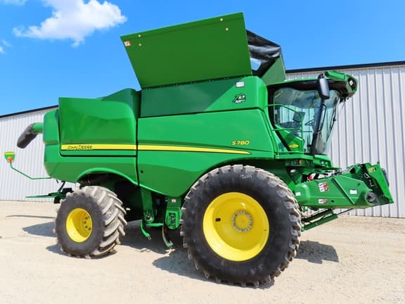 Image of John Deere S780 Primary image