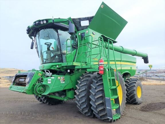 Main image John Deere S780