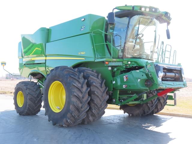 Image of John Deere S780 equipment image 3