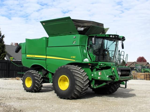 Image of John Deere S780 equipment image 1