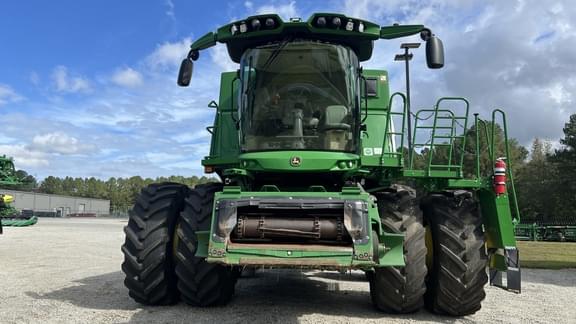 Image of John Deere S780 equipment image 1