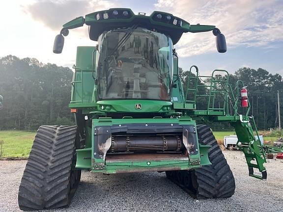 Image of John Deere S780 equipment image 1