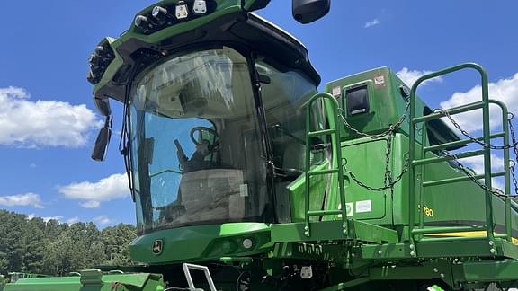 Image of John Deere S780 equipment image 3
