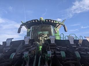 Main image John Deere S780 14