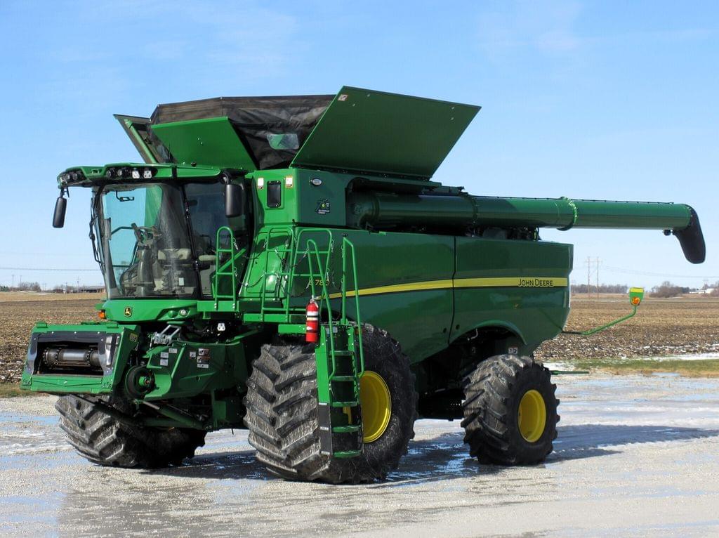 Image of John Deere S780 Primary image