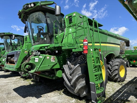Main image John Deere S780
