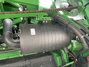 Main image John Deere S780 13