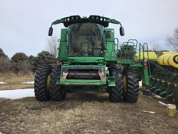 Image of John Deere S780 equipment image 2