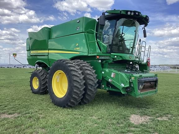 Image of John Deere S780 equipment image 2