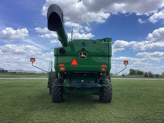 Image of John Deere S780 equipment image 4