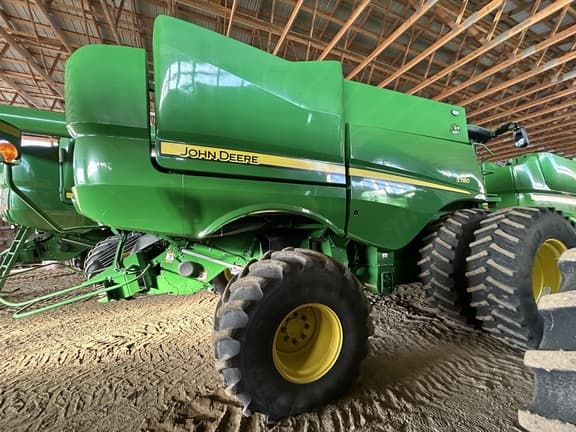 Image of John Deere S780 equipment image 2