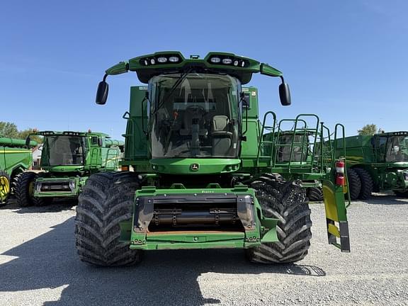 Image of John Deere S780 equipment image 2