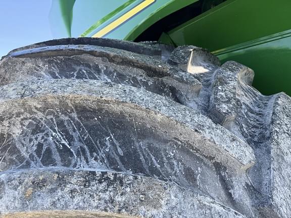 Image of John Deere S780 equipment image 4