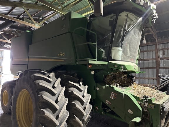2022 John Deere S780 Equipment Image0